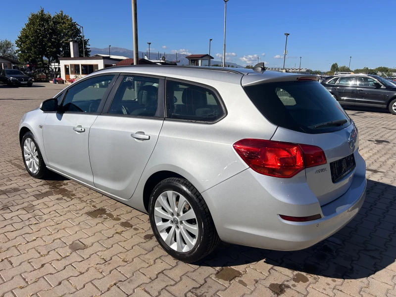 Opel Astra 1.4 NAVI EURO 5, снимка 8 - Автомобили и джипове - 51759278