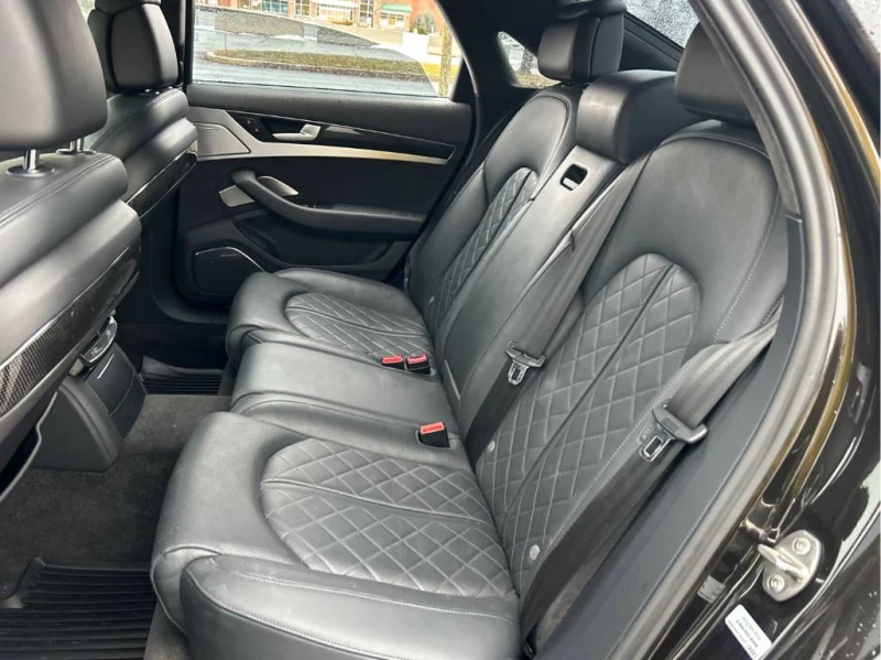 Audi S8 CARFAX* ОПЦИЯ ЗА ФИНАНСИРАНЕ* , снимка 17 - Автомобили и джипове - 53083284