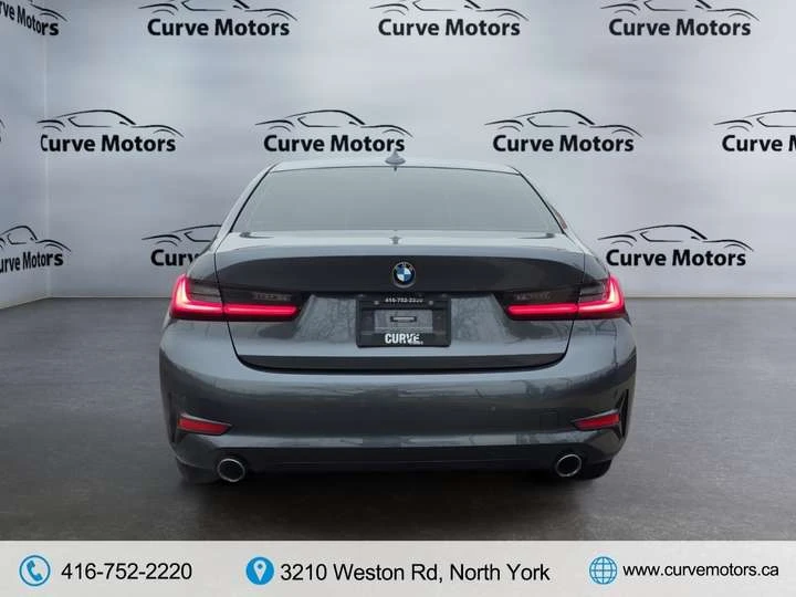 BMW 330 330i xDrive * NO ACCIDENTS/HUD/HARMAN KARDON/CARPL, снимка 5 - Автомобили и джипове - 54428400