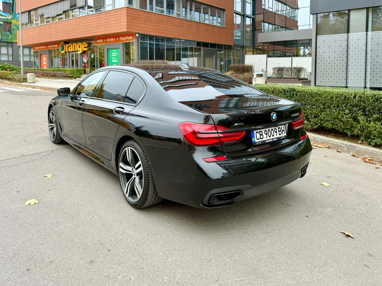 BMW 740 M-pack xDrive - изображение 4