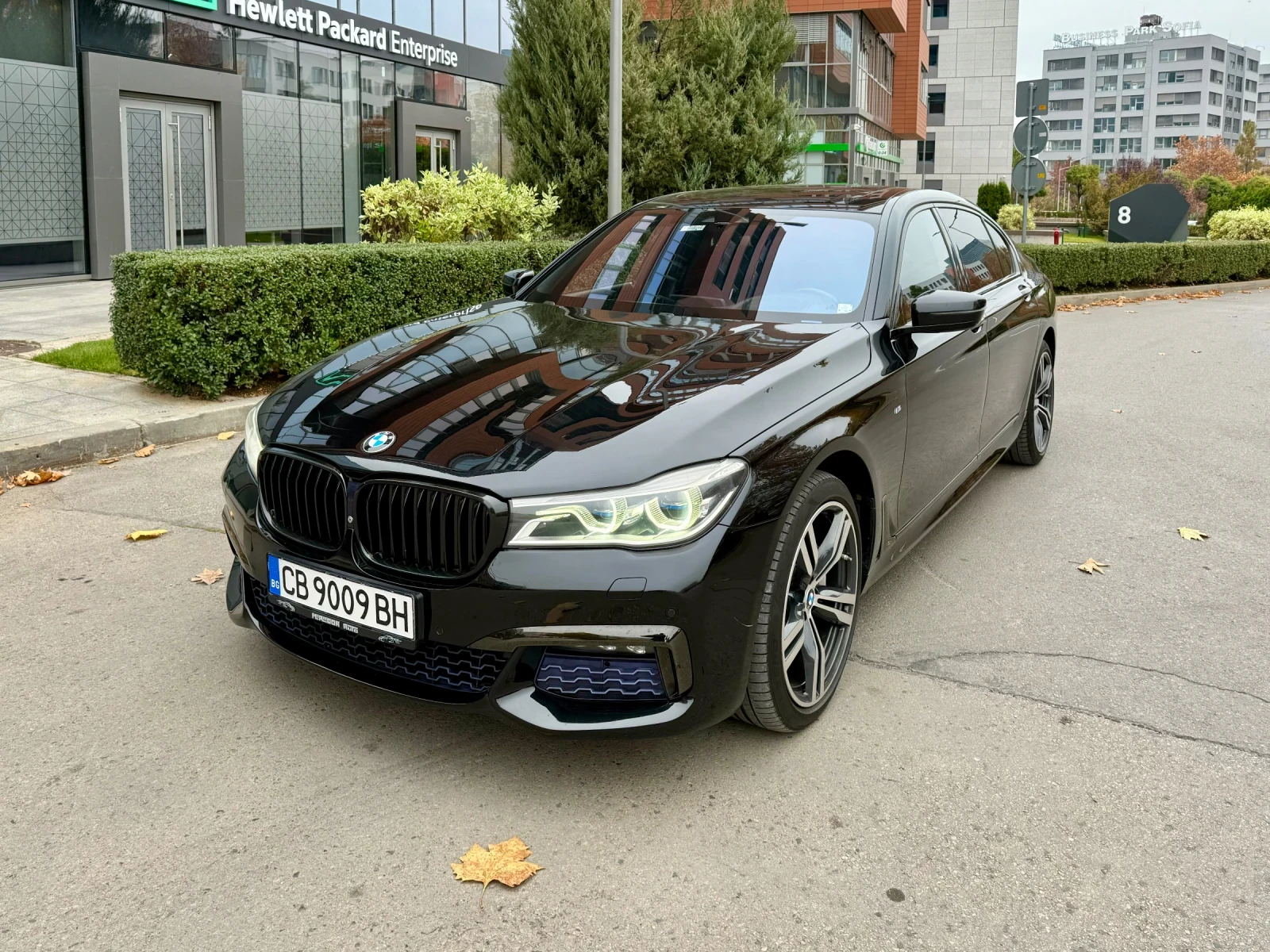 BMW 740 M-pack xDrive - изображение 3