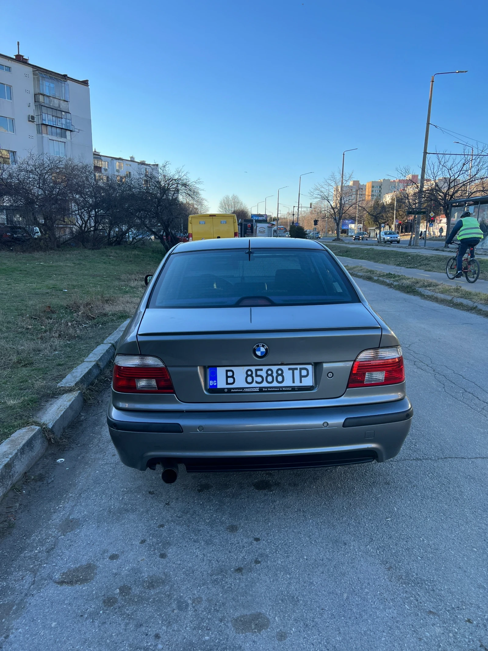 BMW 520  - изображение 2