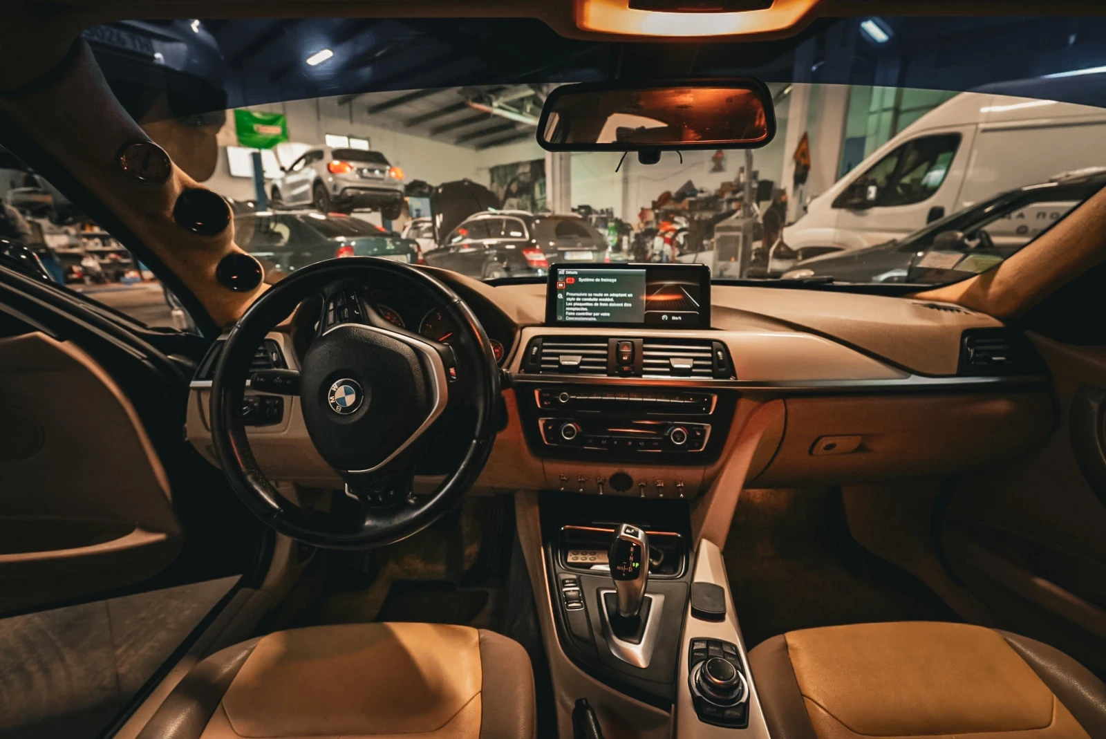 BMW 320  - изображение 9