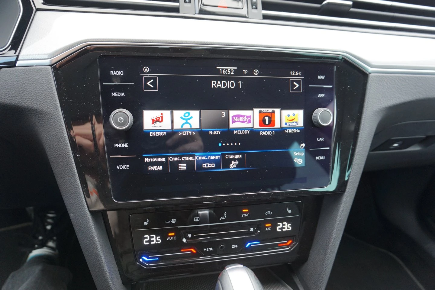 VW Passat Business 2.0 TDI SCR DSG - изображение 8