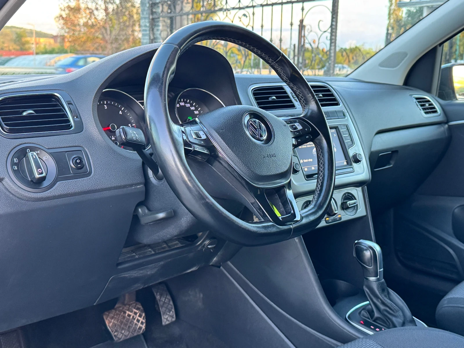 VW Polo 1.4TDI АВТОМАТ - изображение 7