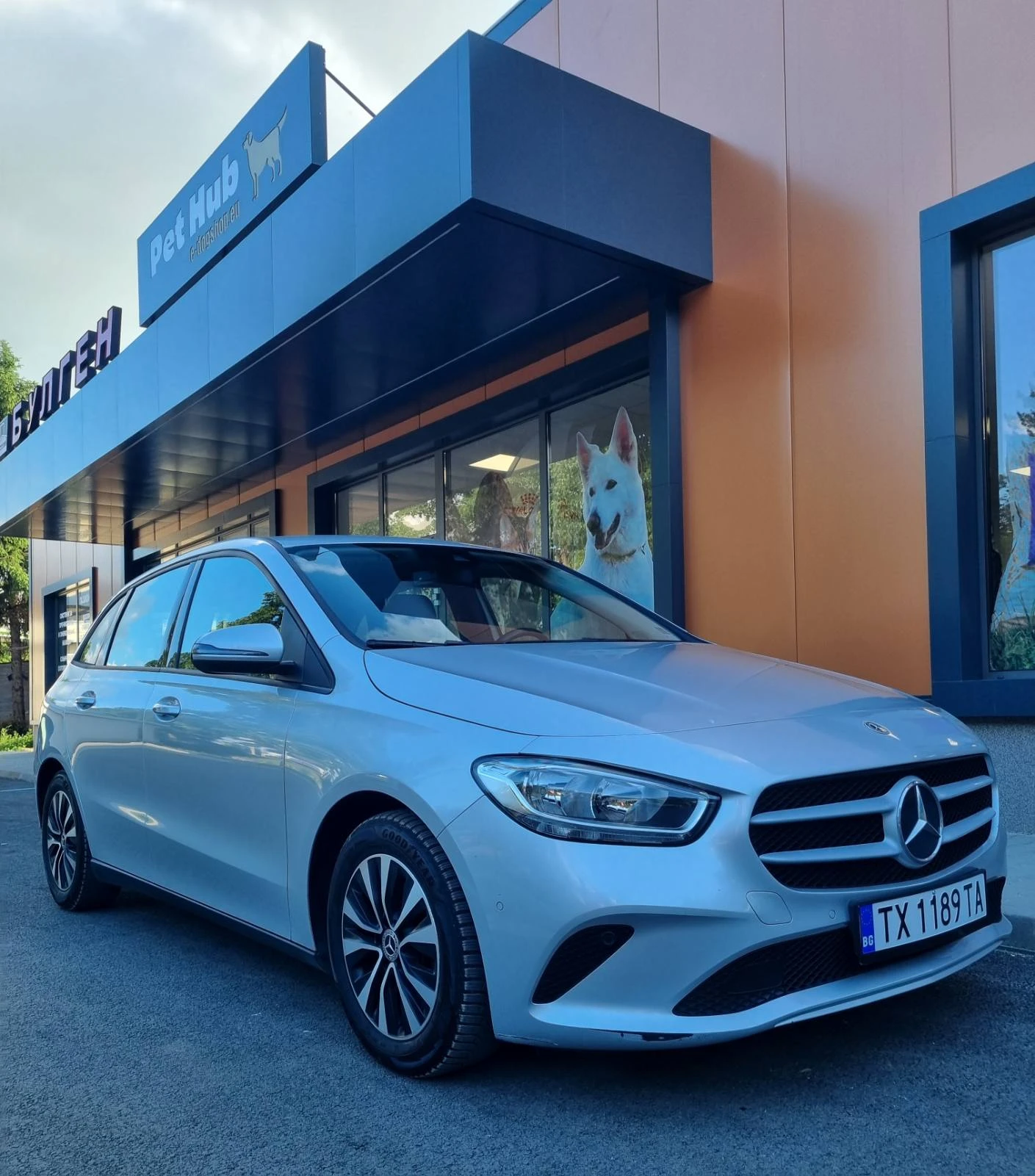 Mercedes-Benz B 180 1.3i 136k.с. DCT - изображение 2