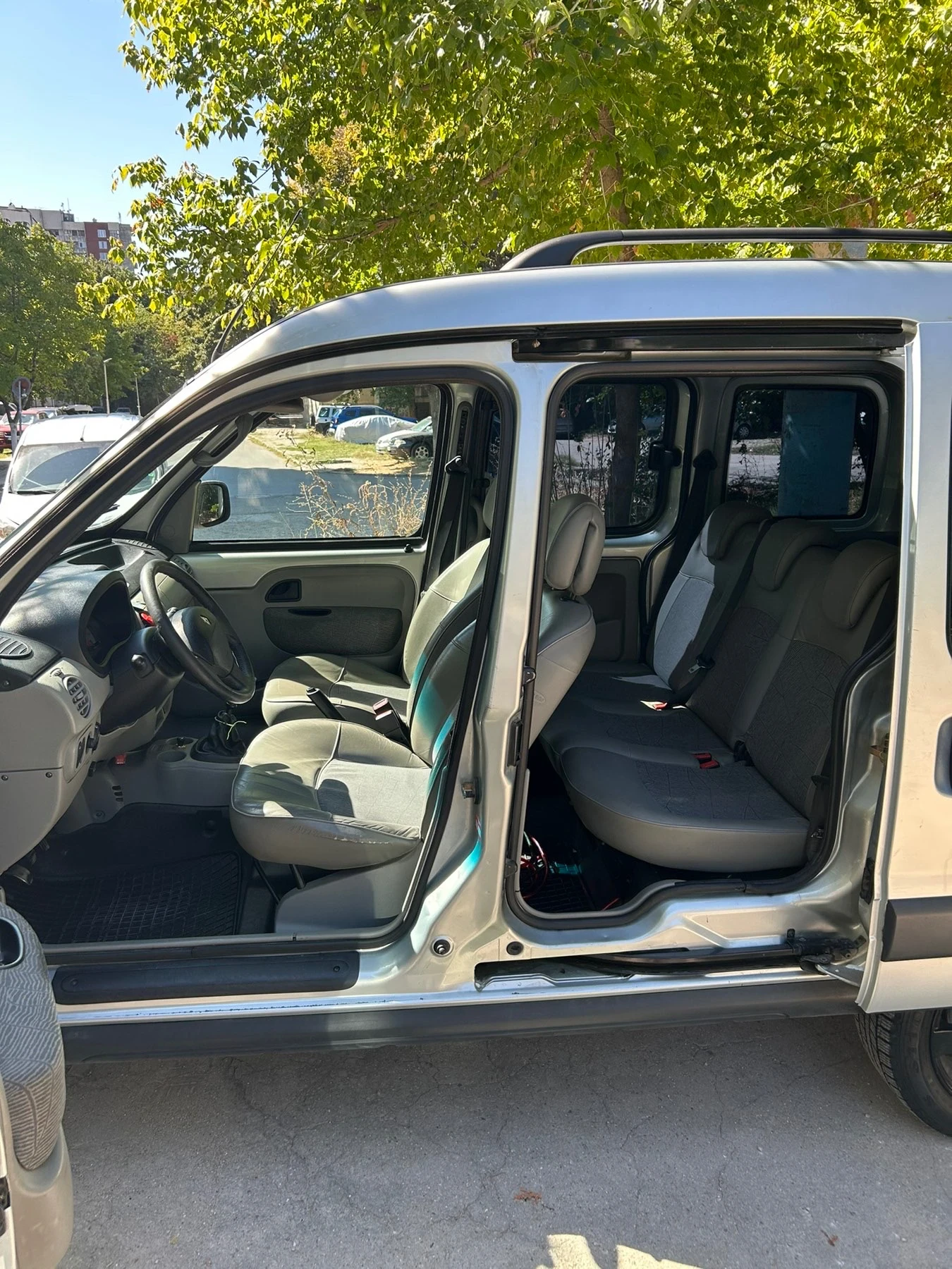 Renault Kangoo 1.6i 4х4 Климатик Газ - изображение 7