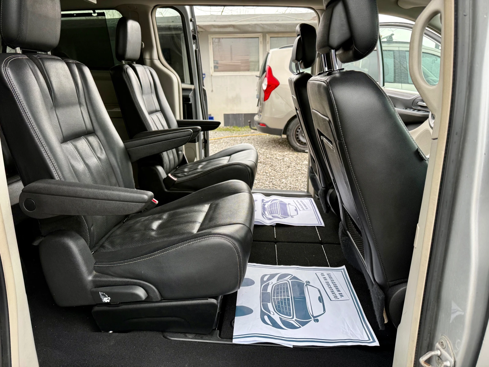 Lancia Voyager 2.8 CRDI FULL - изображение 10