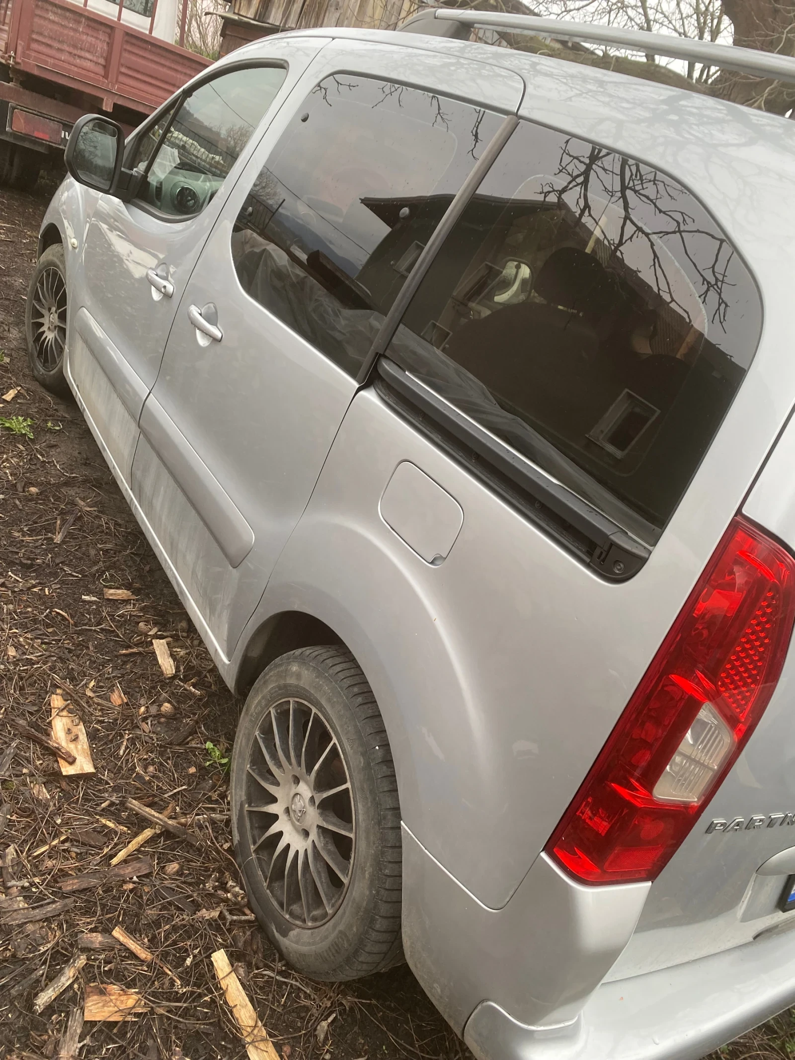 Peugeot Partner, снимка 6 - Автомобили и джипове - 54032135