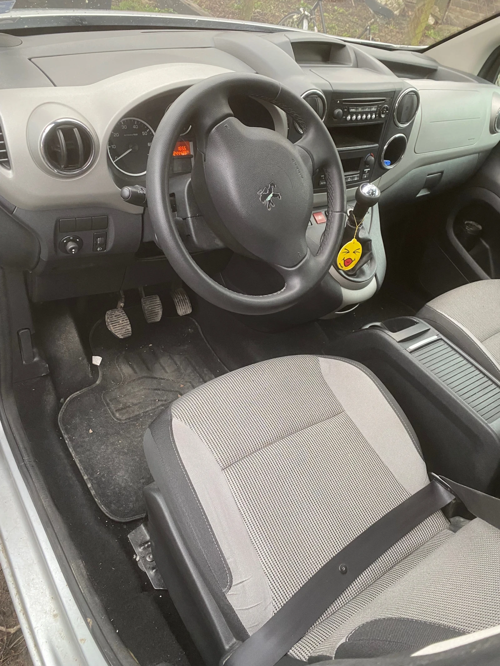 Peugeot Partner, снимка 8 - Автомобили и джипове - 54032135