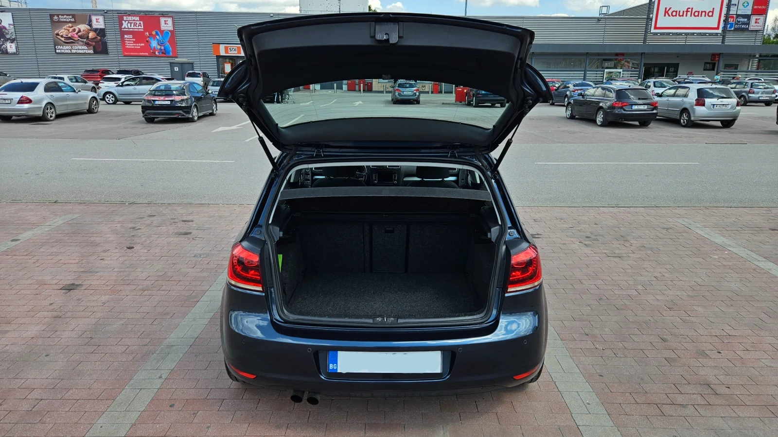 VW Golf 4Motion Highline Xenon-LED, снимка 15 - Автомобили и джипове - 54810389
