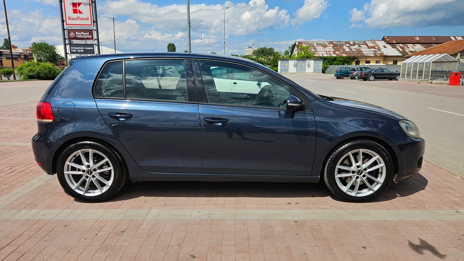 VW Golf 4Motion Highline Xenon-LED, снимка 4 - Автомобили и джипове - 54810389