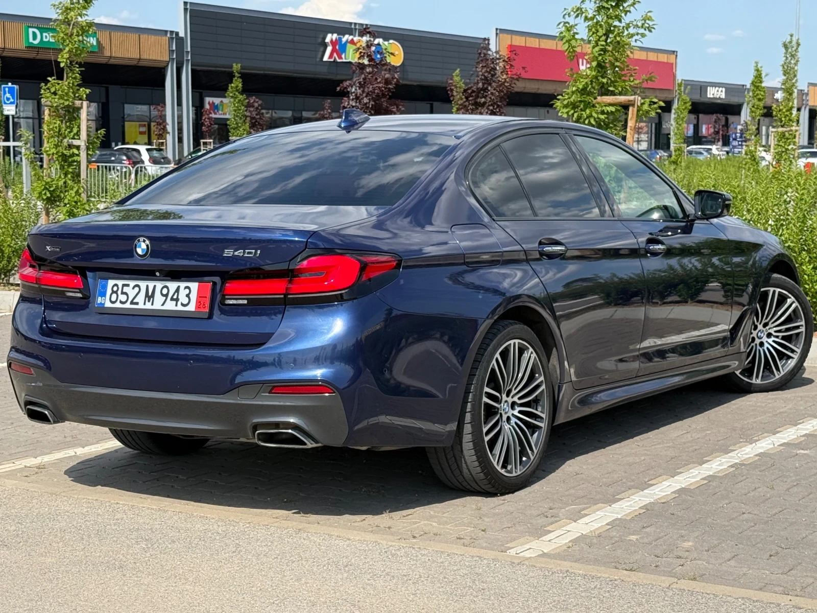 BMW 540 i xDrive M Sport Mediterranean Blue , снимка 7 - Автомобили и джипове - 55309663