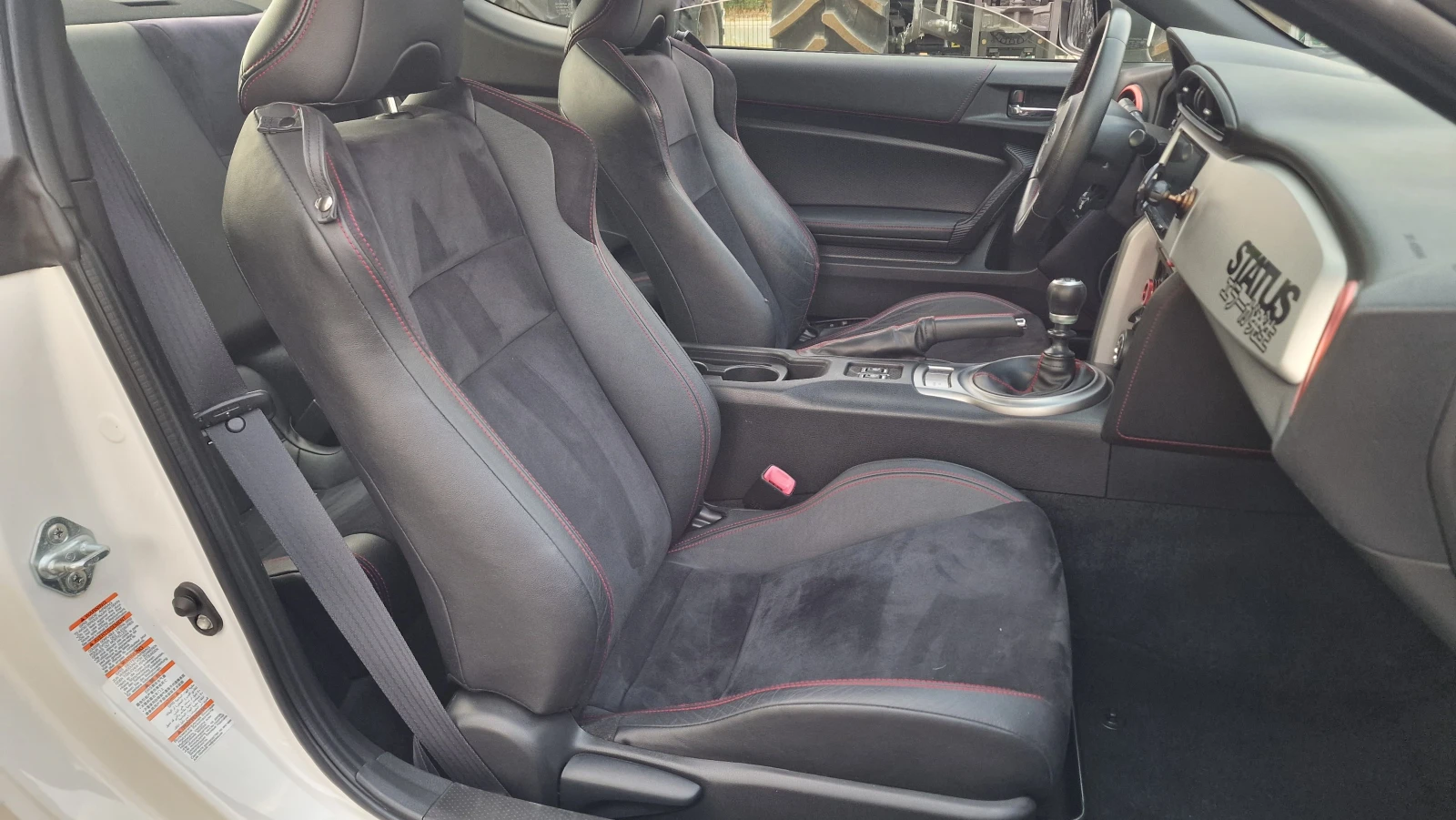 Subaru BRZ 2.0i Limited keyless кожен салон стар стоп, снимка 13 - Автомобили и джипове - 55711864