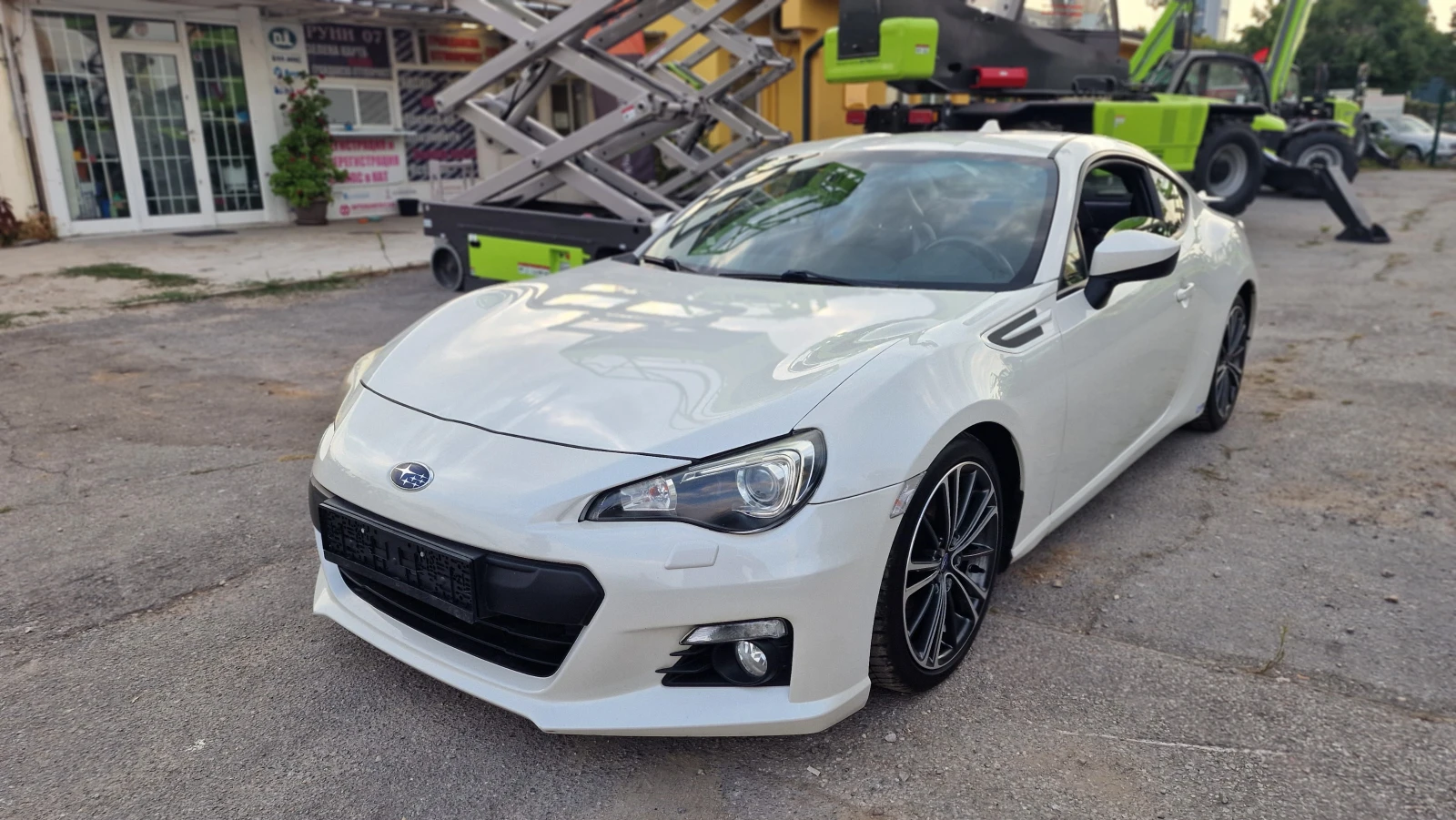 Subaru BRZ 2.0i keyless кожен салон стар стоп