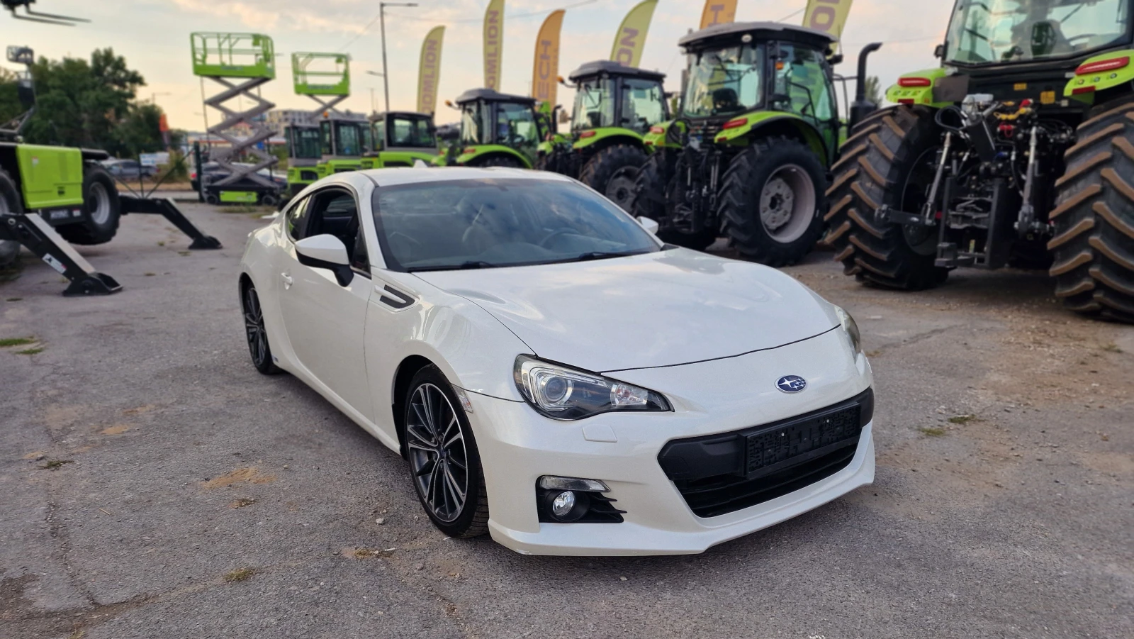 Subaru BRZ 2.0i Limited keyless кожен салон стар стоп, снимка 3 - Автомобили и джипове - 55711864
