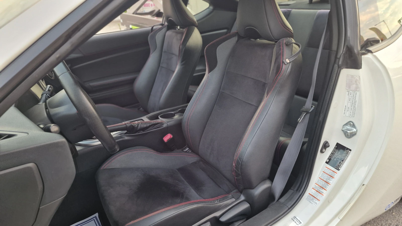 Subaru BRZ 2.0i Limited keyless кожен салон стар стоп, снимка 10 - Автомобили и джипове - 55711864