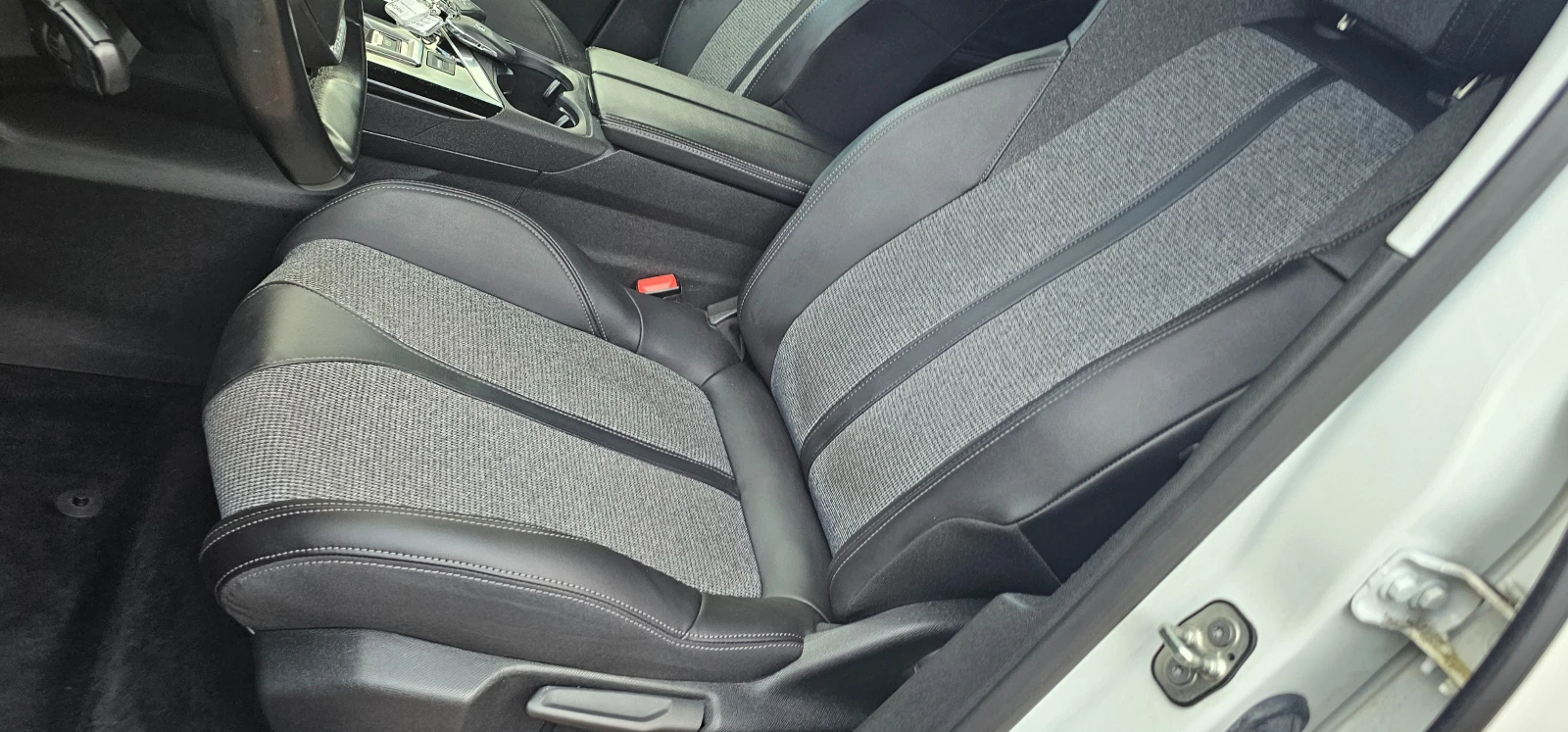 Peugeot 3008 BLUEHDI EAT8 Allure AUTOMAT | Mobile.bg � ����������� 17
