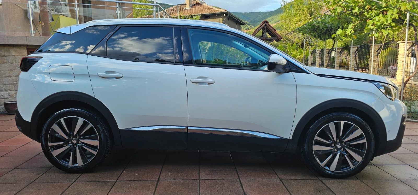 Peugeot 3008 BLUEHDI EAT8 Allure AUTOMAT | Mobile.bg � ����������� 5