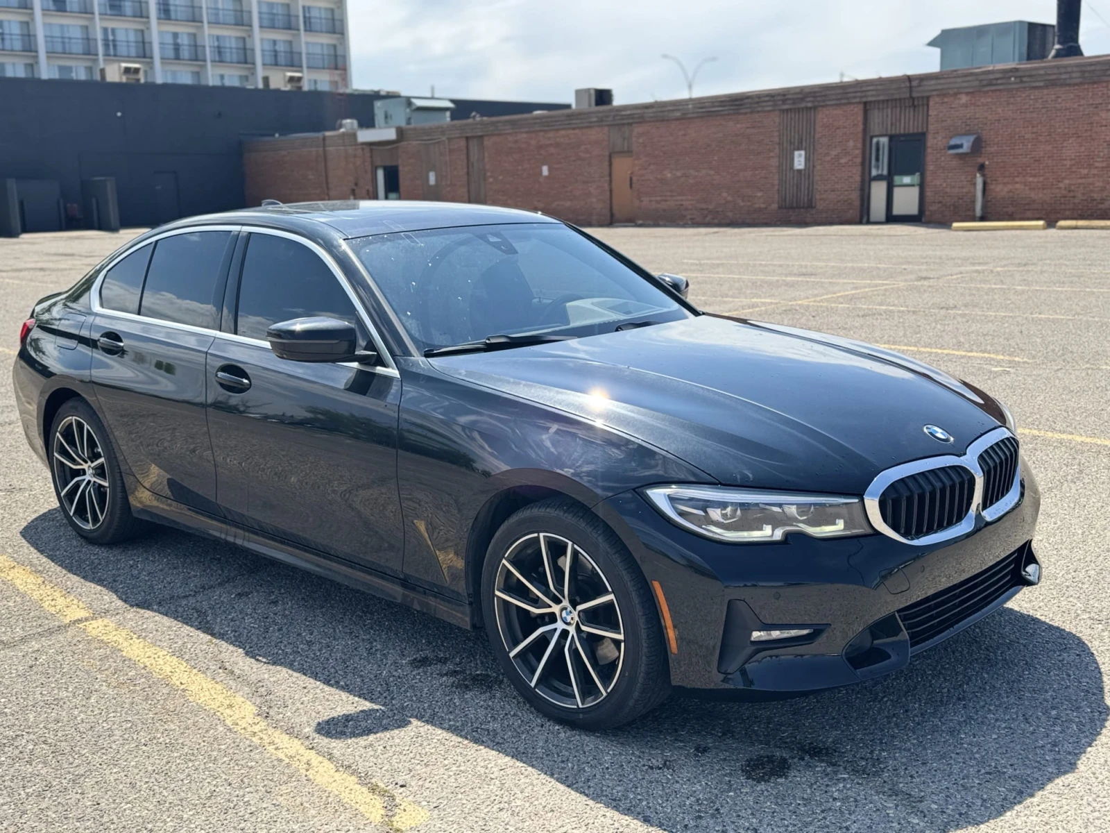 BMW 330 XDrive* 360* ОРАНЖЕВА К* ПОДГР ВОЛАН * КРАЙНА ЦЕНА