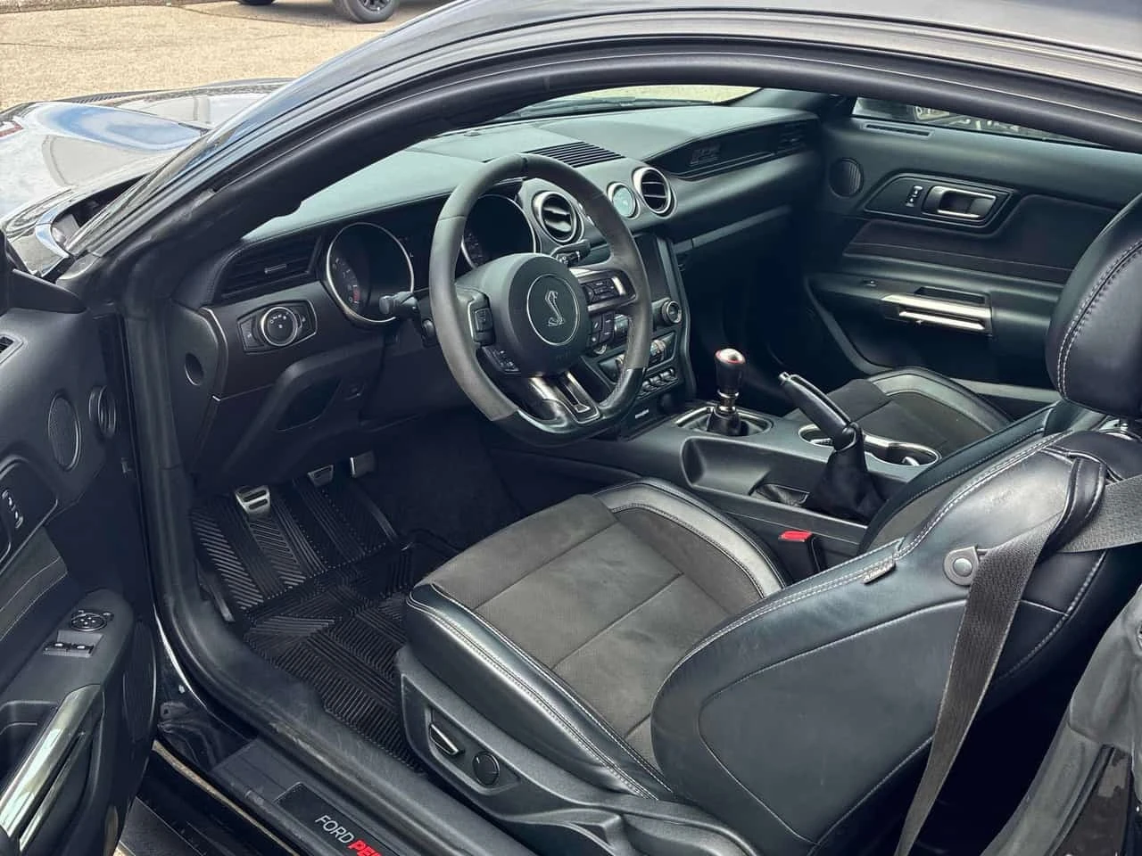 Ford Mustang * Shelby * CARFAX * ��� ������������ ������ | Mobile.bg � ����������� 5