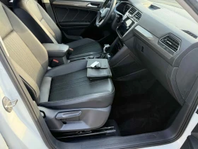 VW Tiguan * АВТО КРЕДИТ* ЦЕНА ДО БГ * СЕРВИЗНА ИСТОРИЯ *  - 35499 лв. / 18150.35 € - 23721357 9