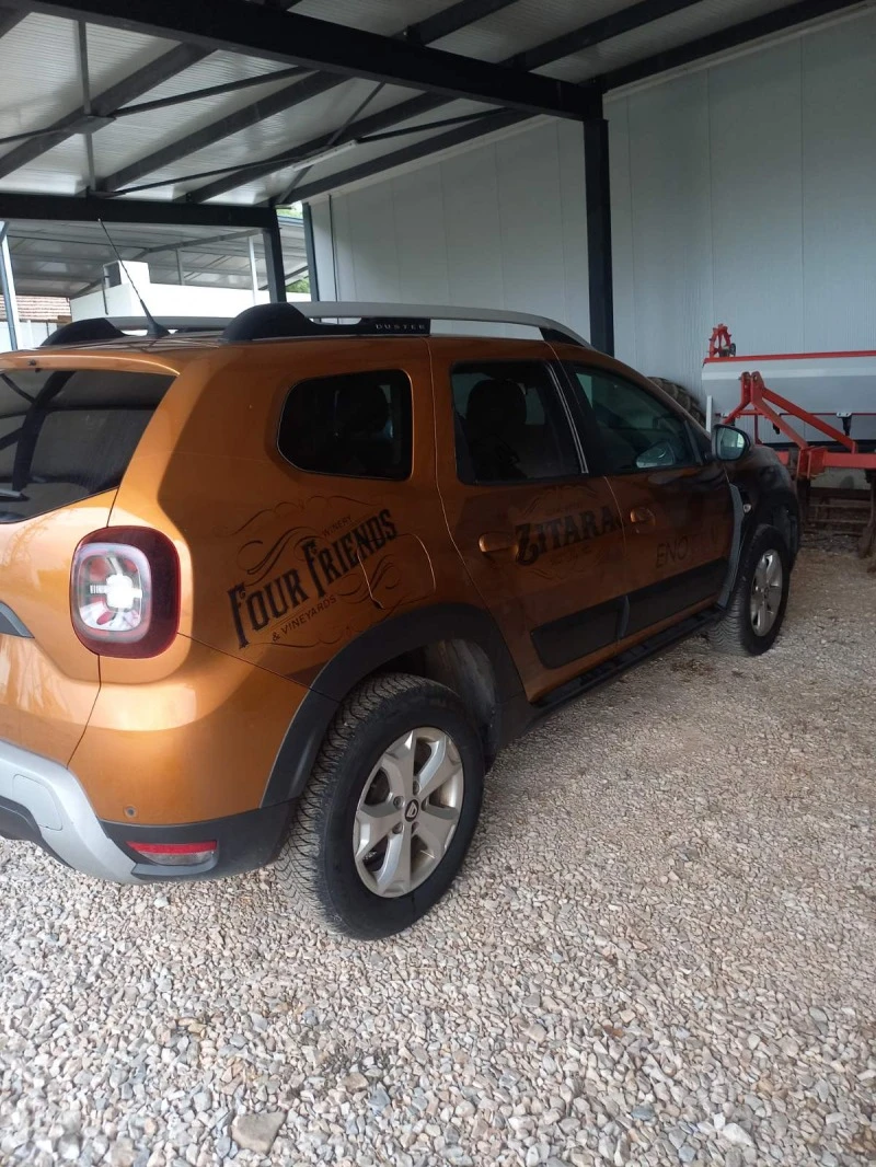 Dacia Duster 1.5 DCI, снимка 3 - Автомобили и джипове - 47341147