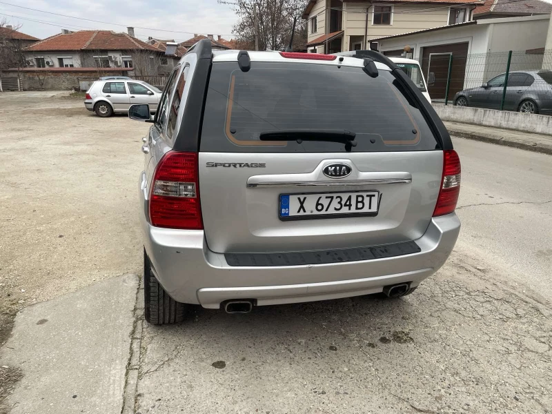 Kia Sportage, снимка 3 - Автомобили и джипове - 49125332