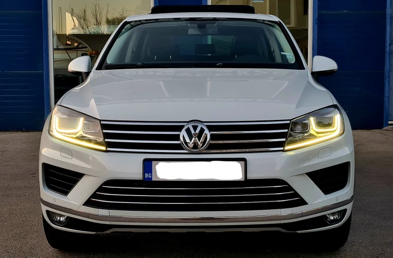 VW Touareg 3.0D 268hp FACE, снимка 2 - Автомобили и джипове - 51150971