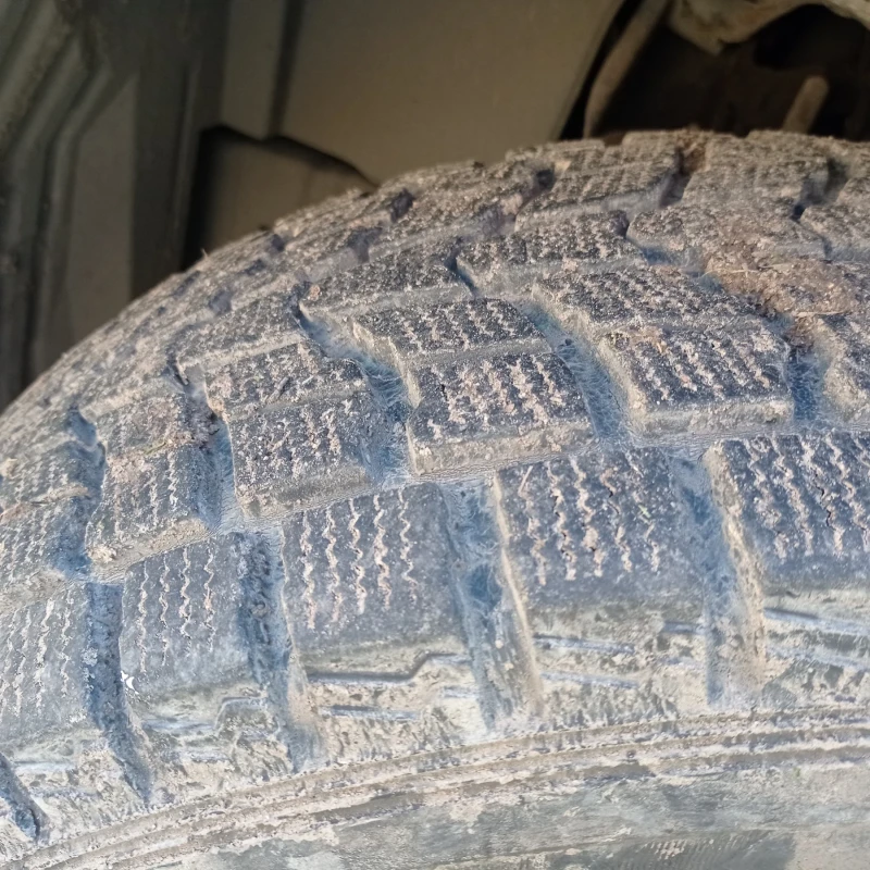 Nissan Pathfinder, снимка 5 - Автомобили и джипове - 52155181