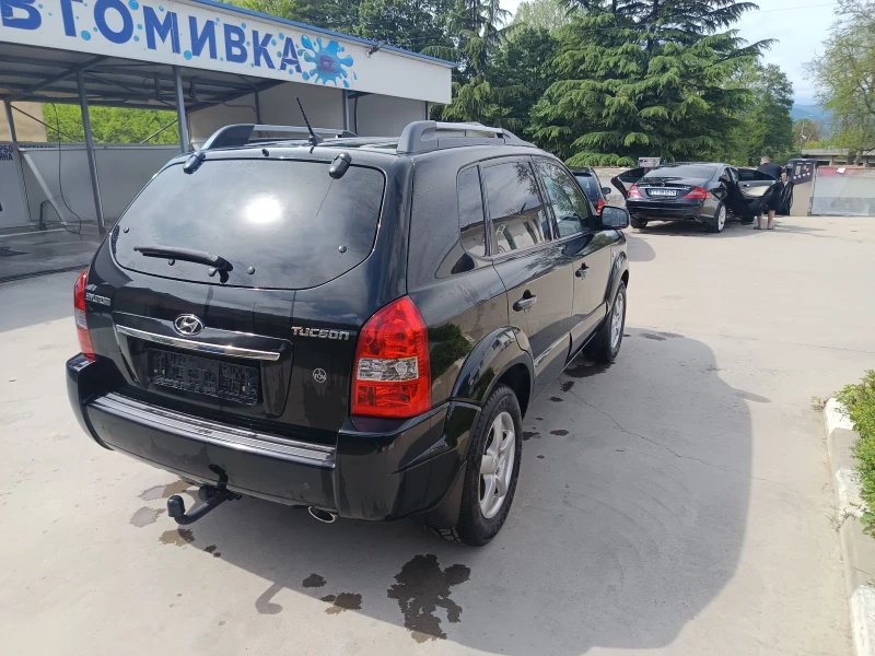 Hyundai Tucson, снимка 4 - Автомобили и джипове - 52921432