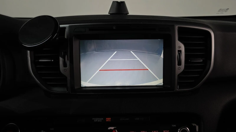 Kia Sportage 2.0 CRDI / АВТОМАТИК / СЕРВИЗНА ИСТОРИЯ !!!, снимка 12 - Автомобили и джипове - 53382551