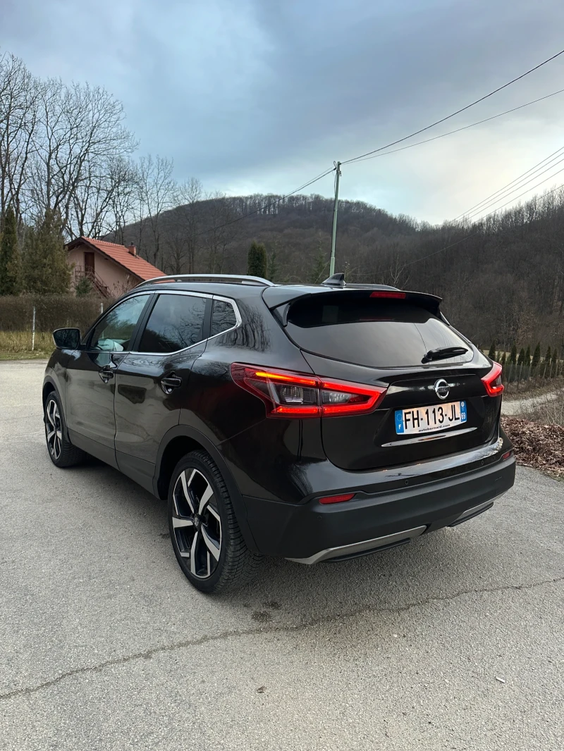 Nissan Qashqai TEKNA 1.6 DIG-T 163к.с., снимка 5 - Автомобили и джипове - 53479419