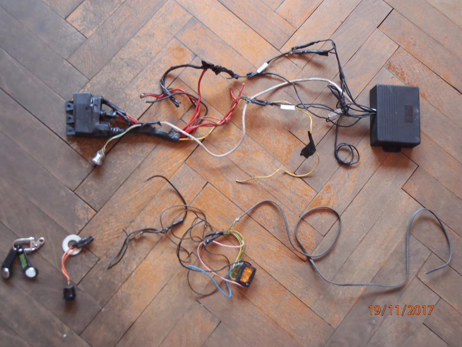 Land Rover Defender 90 | Mobile.bg � ����������� 13