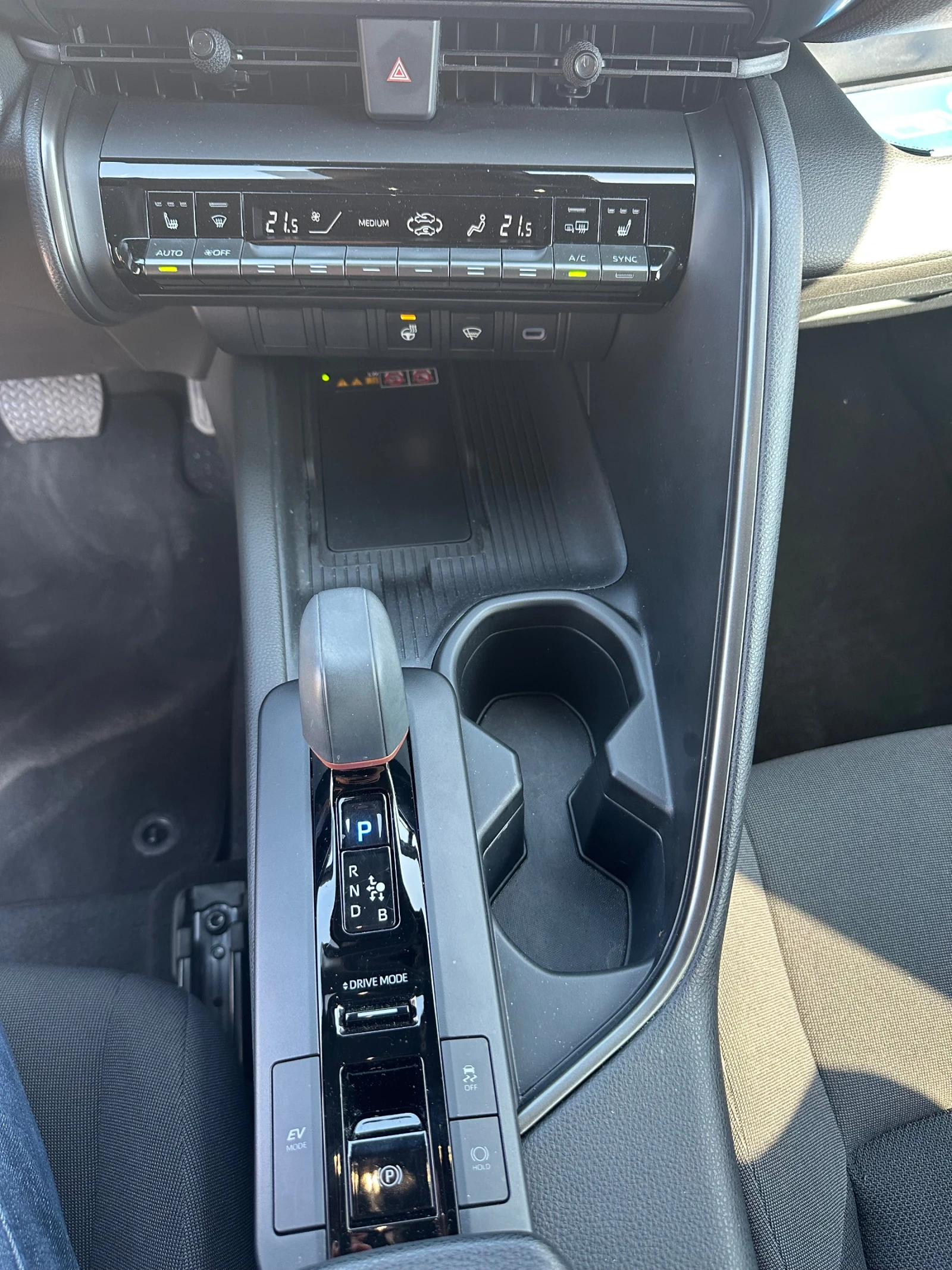 Toyota C-HR  2.0  НАЛИЧНА  Team D * LED* ACC* el Heck CAM SHZ , снимка 11 - Автомобили и джипове - 53806014