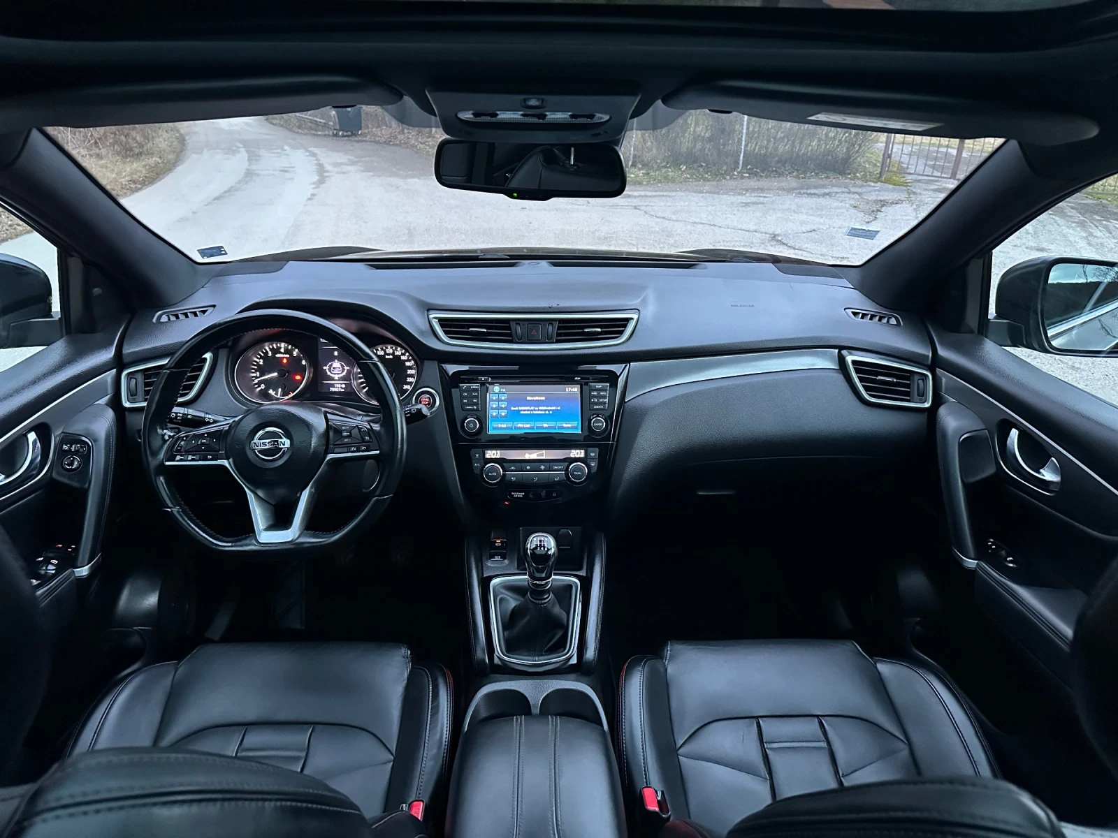 Nissan Qashqai TEKNA 1.6 DIG-T 163к.с. - изображение 9