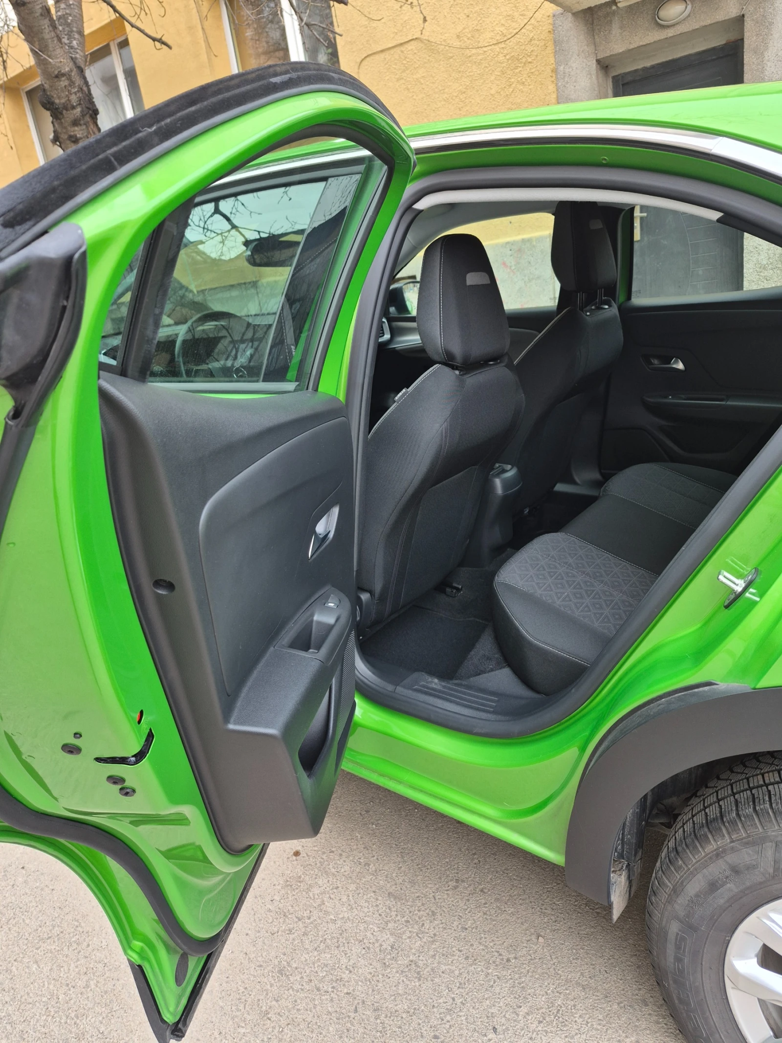 Opel Mokka 1.2 Turbo , снимка 8 - Автомобили и джипове - 53916148