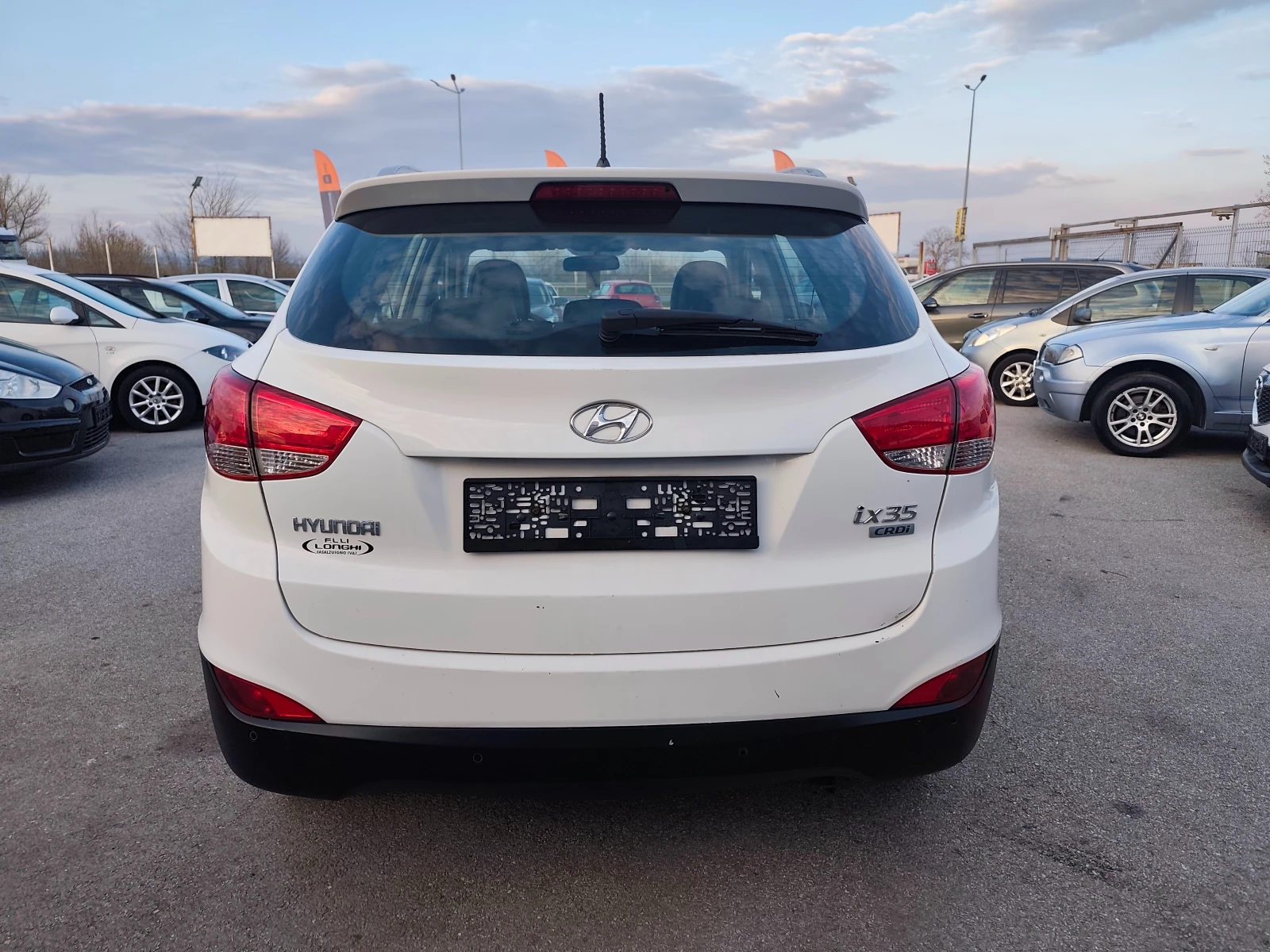 Hyundai IX35 1.7CRDI КОЖА, снимка 4 - Автомобили и джипове - 53990294