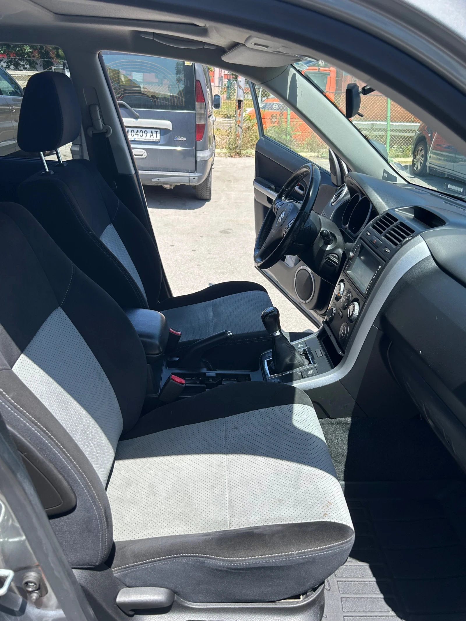 Suzuki Grand vitara, снимка 11 - Автомобили и джипове - 55096386