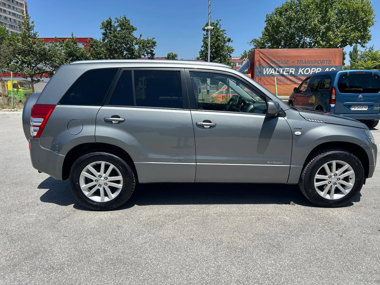 Suzuki Grand vitara, снимка 4 - Автомобили и джипове - 55096386
