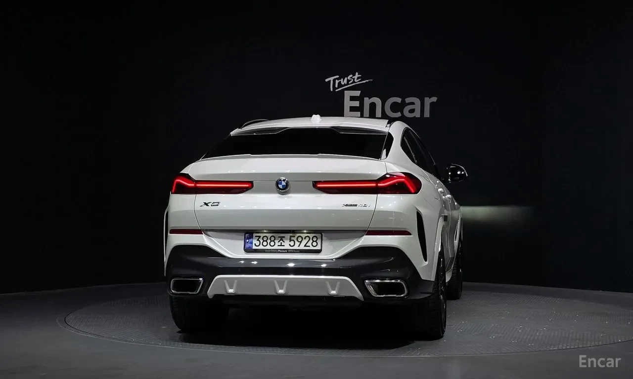 BMW X6 M* harman kardon* Head-Up* , снимка 4 - Автомобили и джипове - 55101267
