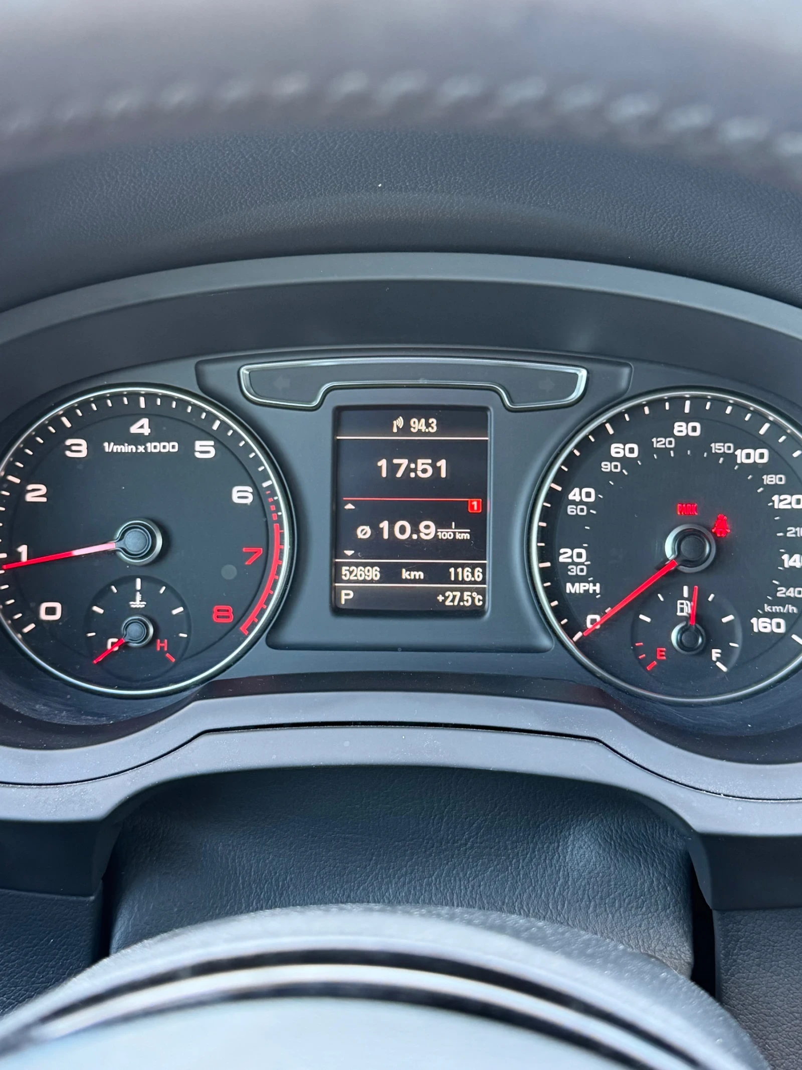 Audi Q3 2.0 Т, снимка 7 - Автомобили и джипове - 55878147