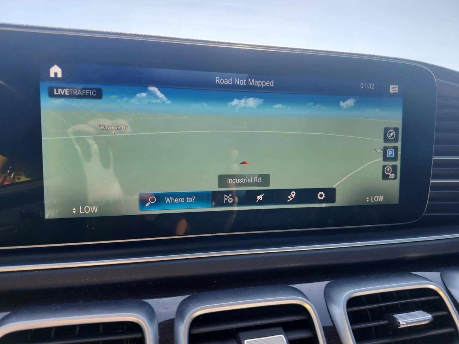 Mercedes-Benz GLS Burmester* MULTIBEAM LED* Soft-Close, снимка 10 - Автомобили и джипове - 56298696