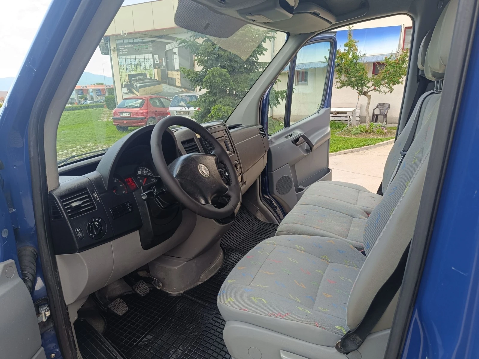 VW Crafter 6 места 2.5tdi KLIMA - изображение 8