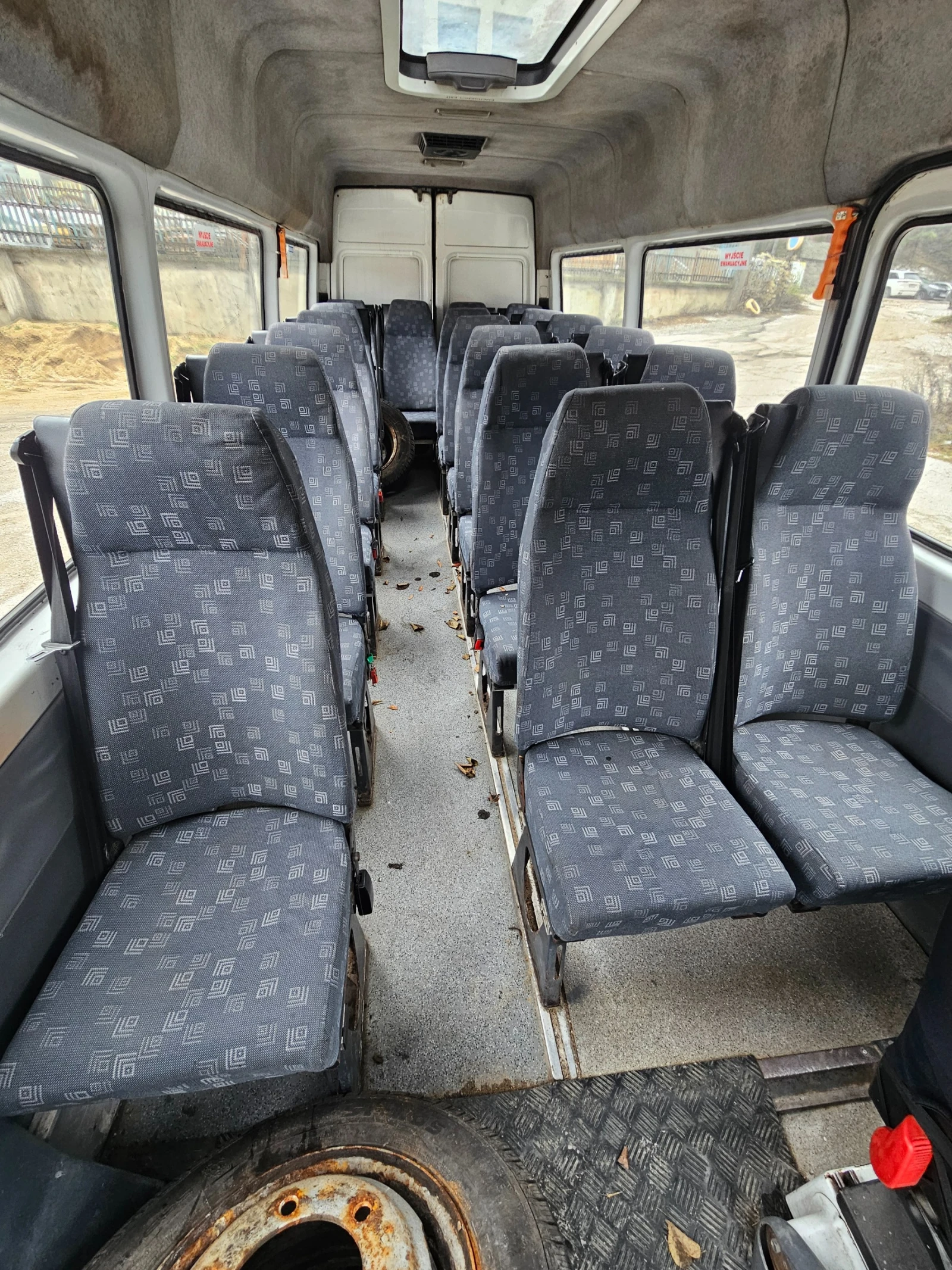 Mercedes-Benz Sprinter 411 20 места - изображение 8