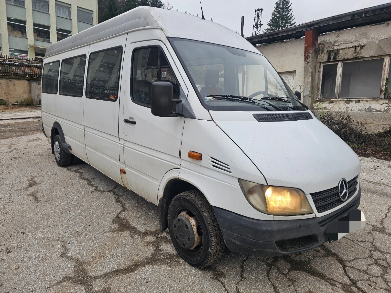 Mercedes-Benz Sprinter 411 20 места - изображение 4