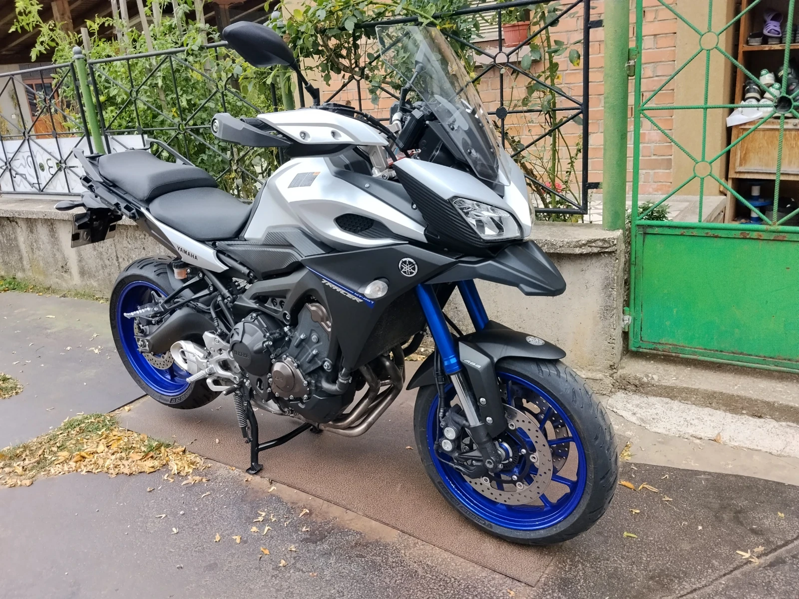 Yamaha Mt-09 Tracker , снимка 2 - Мотоциклети и мототехника - 56182109