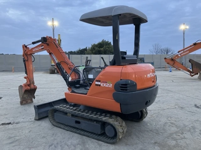 Багер Hitachi EX22-2 - ОЧАКВАН ВНОС 10.07.2026!!!, снимка 3 - Индустриална техника - 53796219