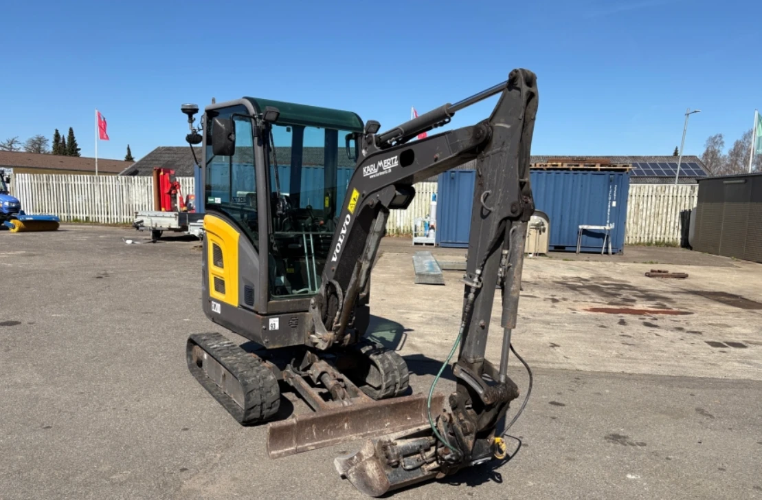 Багер Volvo Ec20D - изображение 2