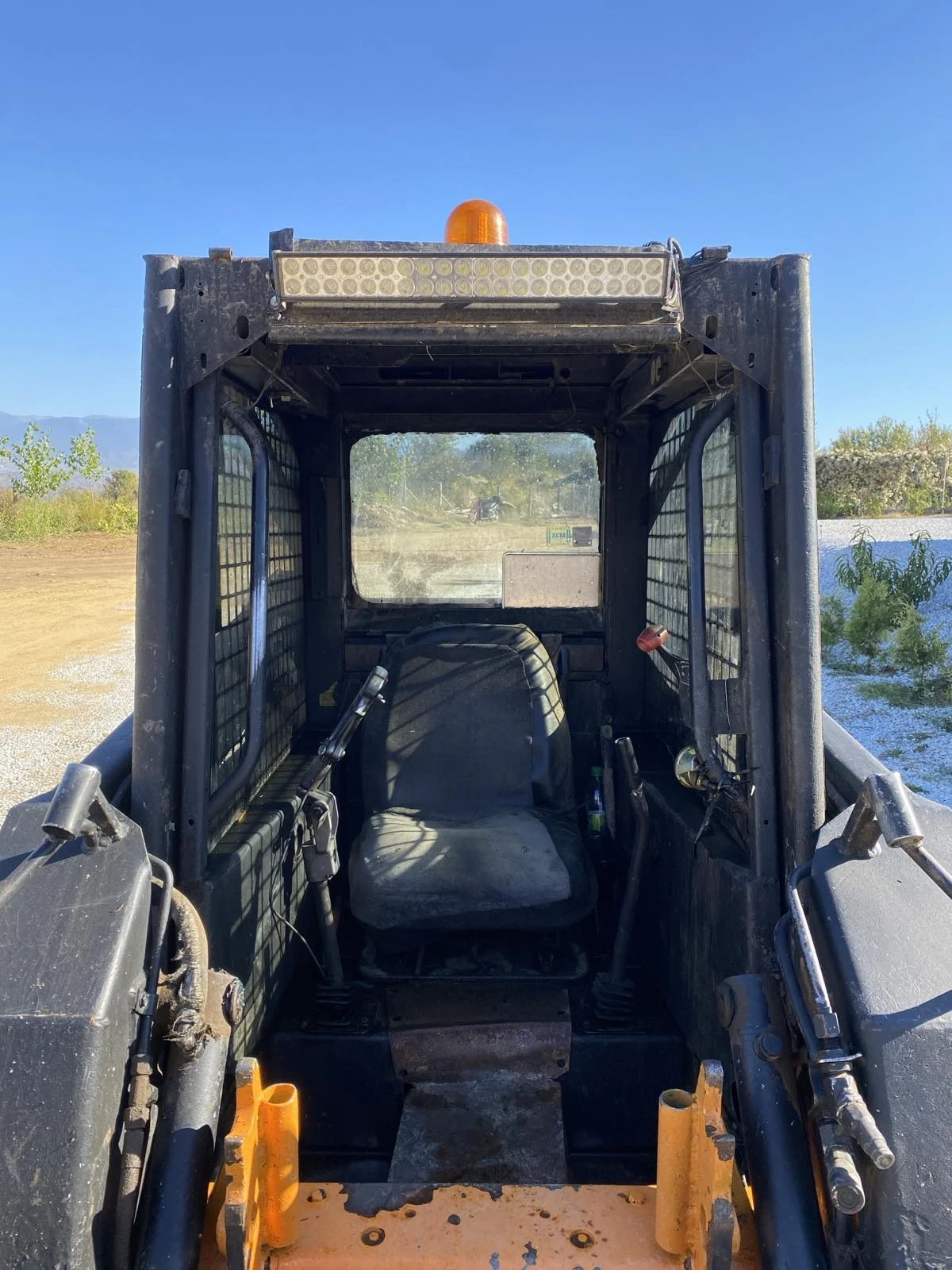 ���� ����� �������� Bobcat New Holand | Mobile.bg � ����������� 3